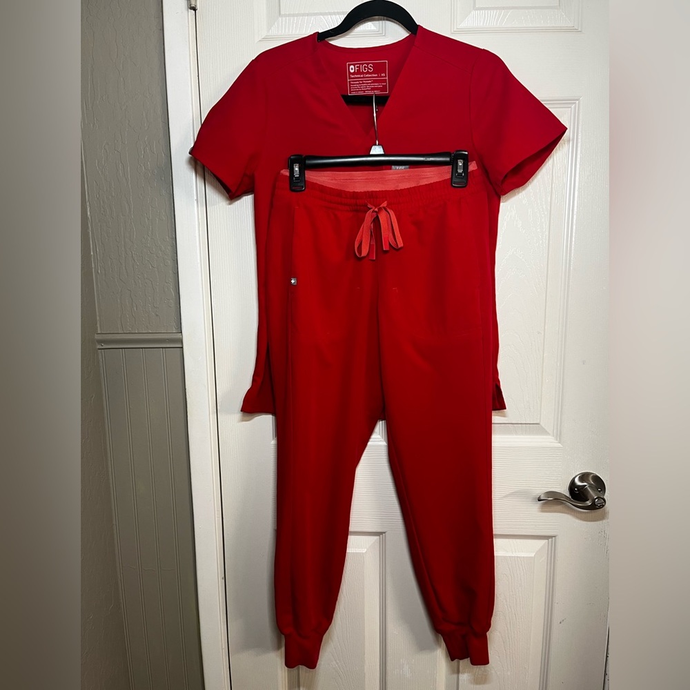 Fig set top size XS bottoms size XS color red